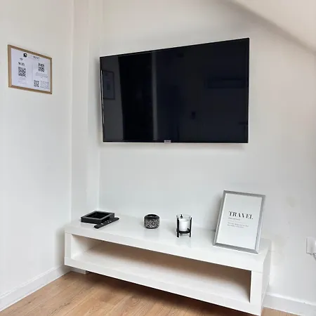 Soh Rent 2 Tv Wifi Near Train Station Στρασβούργο